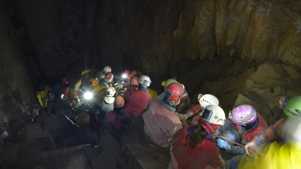 Cavers in Ogof Ffynnon Ddu cave system