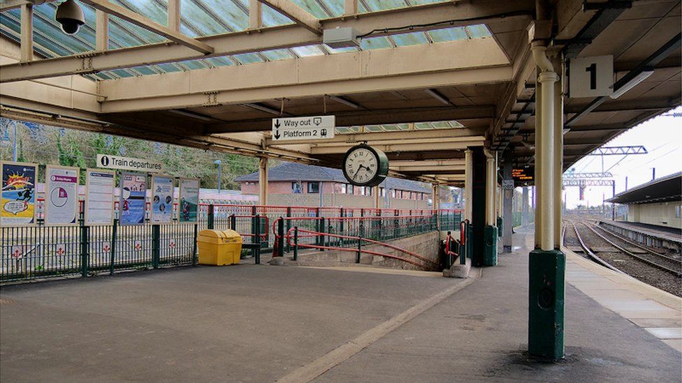 Train guard slapped while checking tickets in Carnforth - BBC News