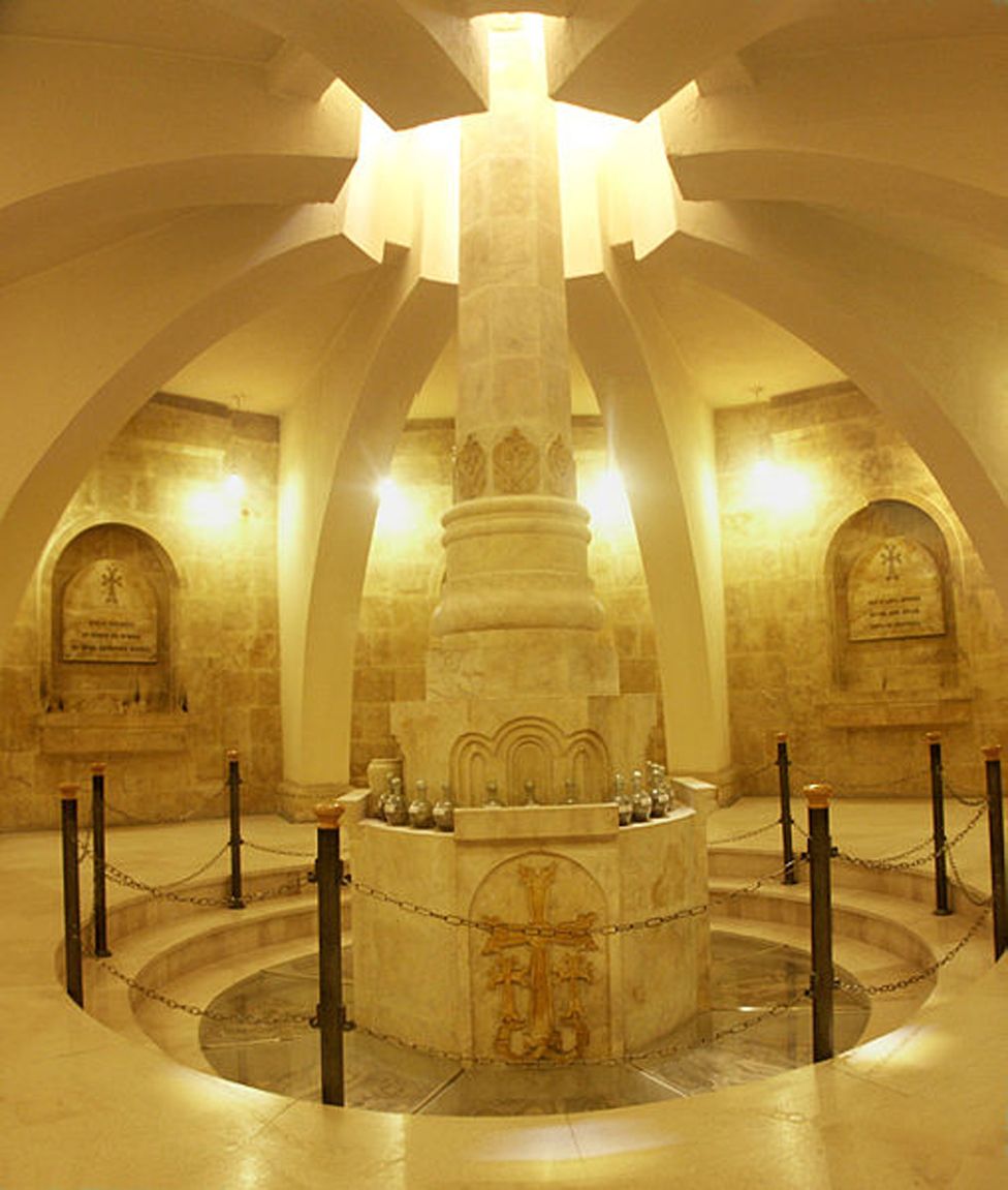 Museum of Lost Objects: The Armenian church in Deir al-Zour - BBC News