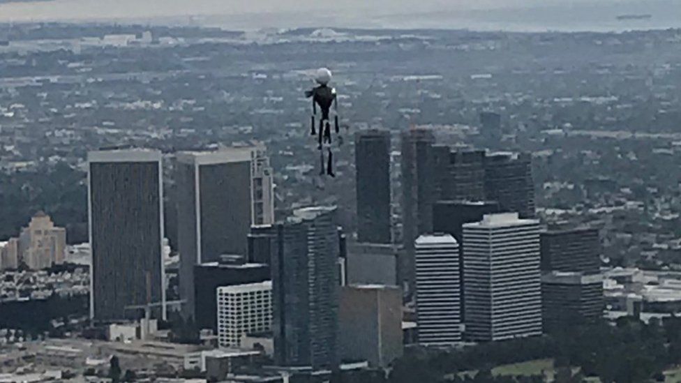 A jetpack at LAX? Maybe. Jetpacks are very real - The San Diego  Union-Tribune