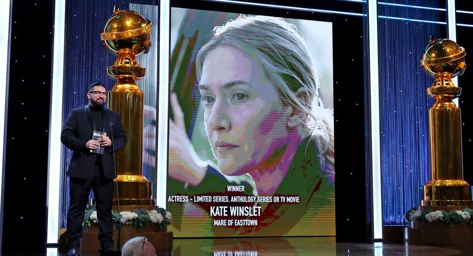 Kate Winslet wins at the Golden Globe Awards