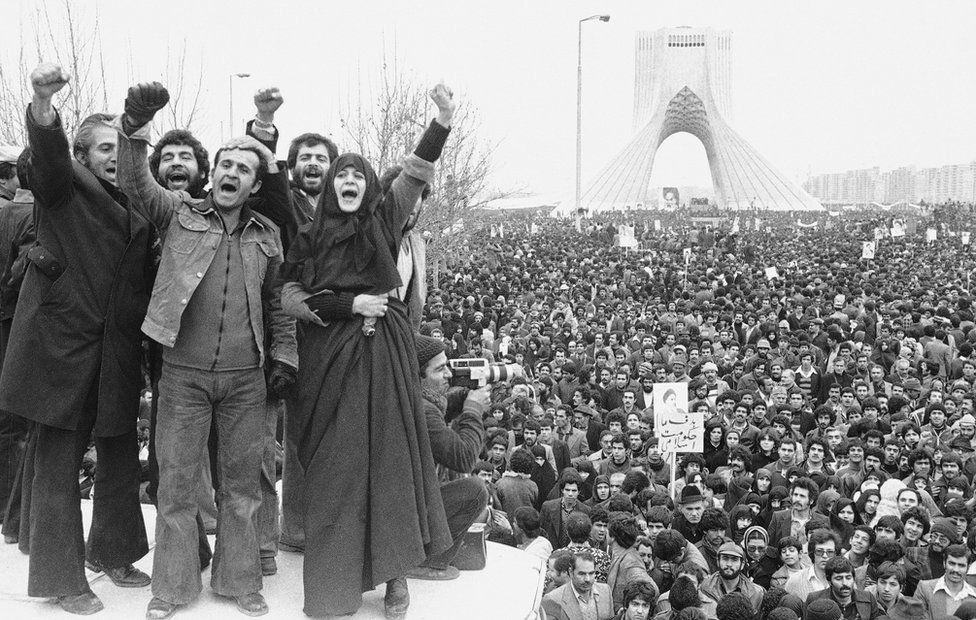 19 January 1979: More than a million supporters of an Islamic republic assembled around Shayad (Shah Memorial) monument in Tehran, Iran