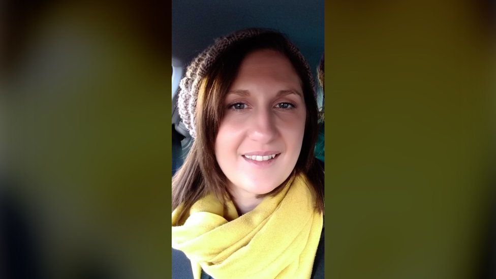 Children homeschooling 'denied laptops' by means testing BBC News