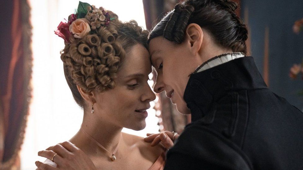 Suranne Jones (right) as Anne Lister and Sophie Rundle as Ann Walker