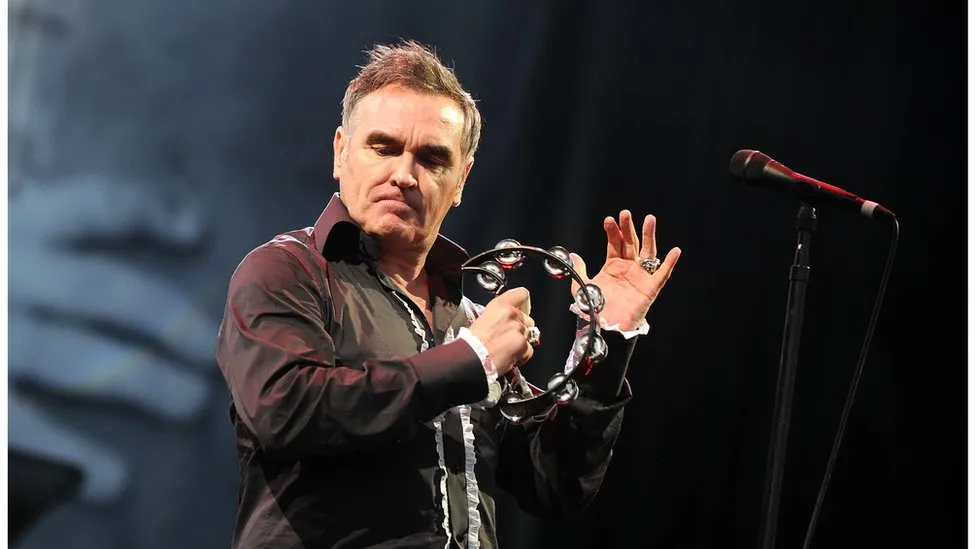 El cantante Morrissey recibe tratamiento por agotamiento físico