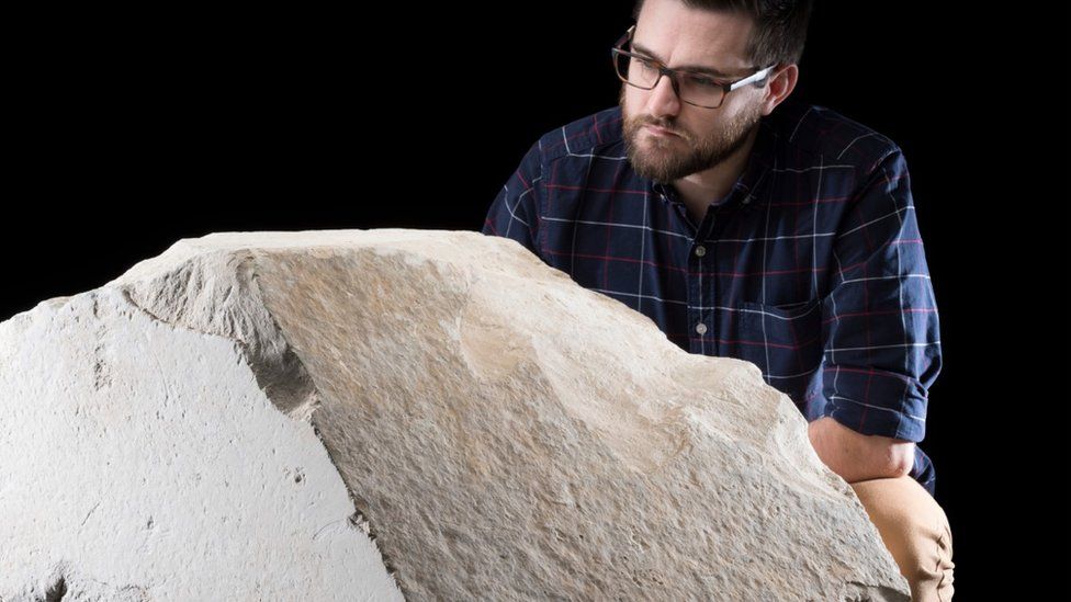 Stone from Great Pyramid to go on display in Edinburgh - BBC News