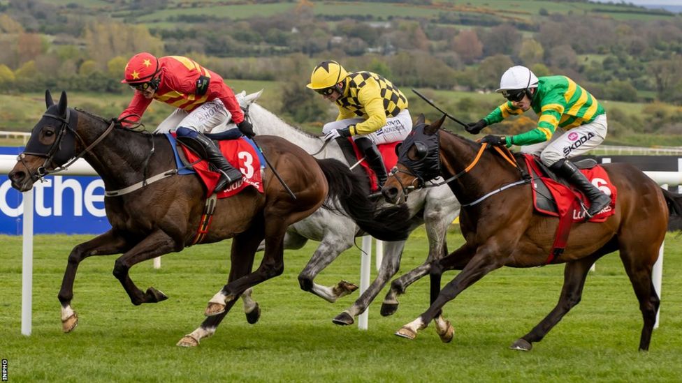 Punchestown Klassical Dream wins third Champion Stayers Hurdle BBC Sport