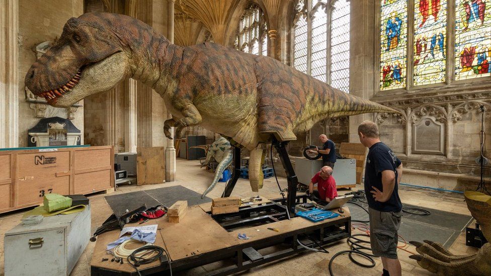 Model dinosaur in Peterborough Cathedral