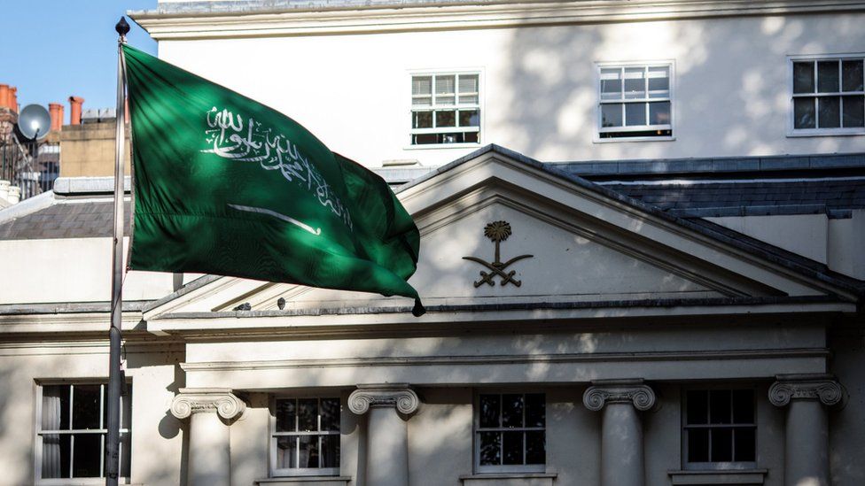 File photo showing Saudi Arabia's embassy in London (18 October 2018)