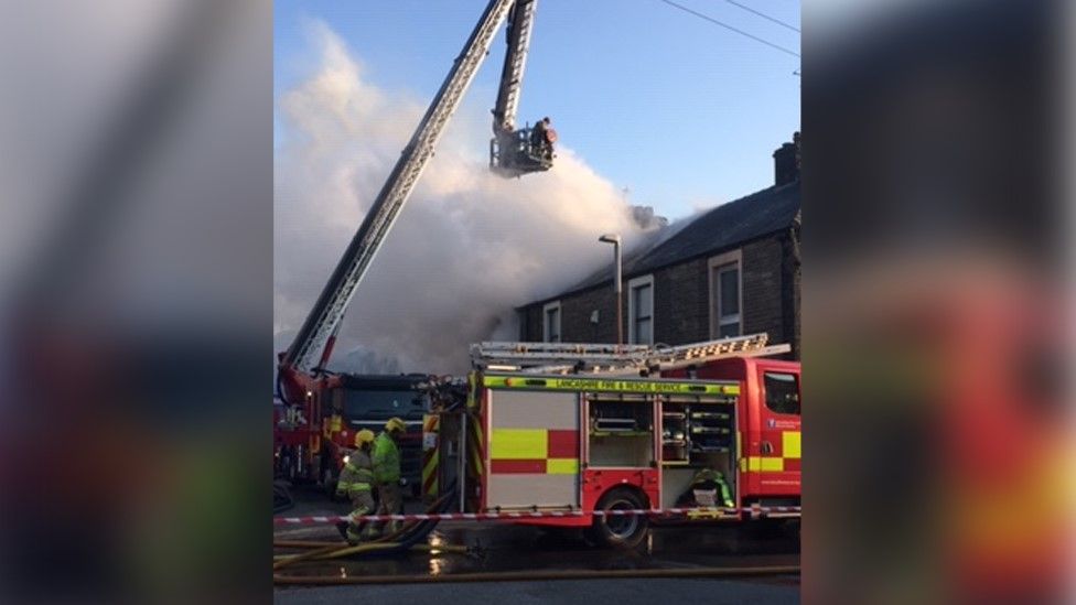 Whalley house fire: Person found dead after terraced house blaze - BBC News