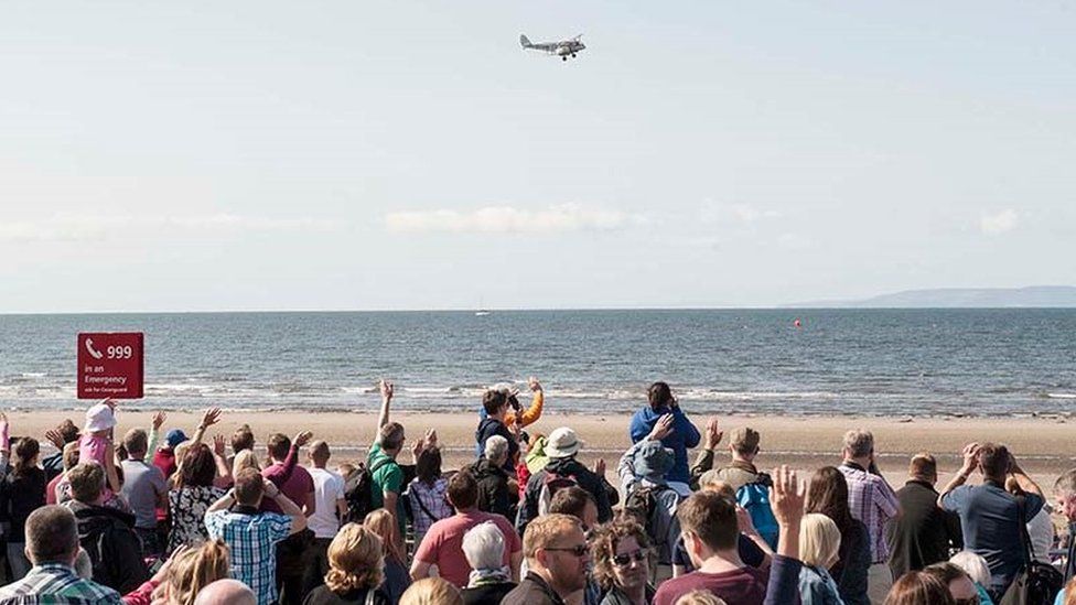 Scottish Airshow at Ayr draws huge crowd BBC News