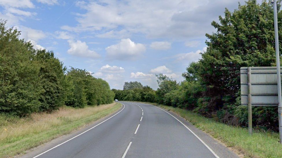 Essex Police Off-duty Officer Killed In Crash With Lorry - BBC News