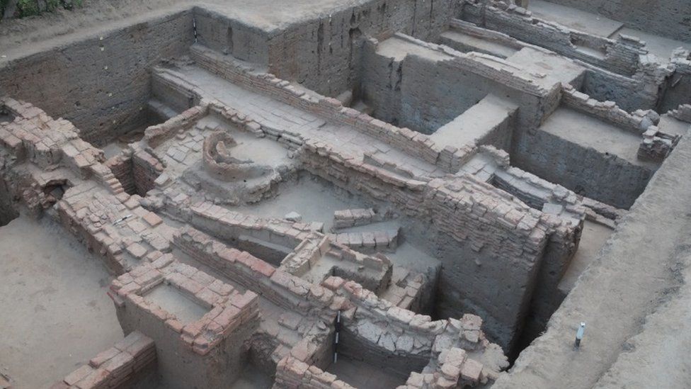 கீழடி அடையாளம் காணப்பட்டது எப்படி ...