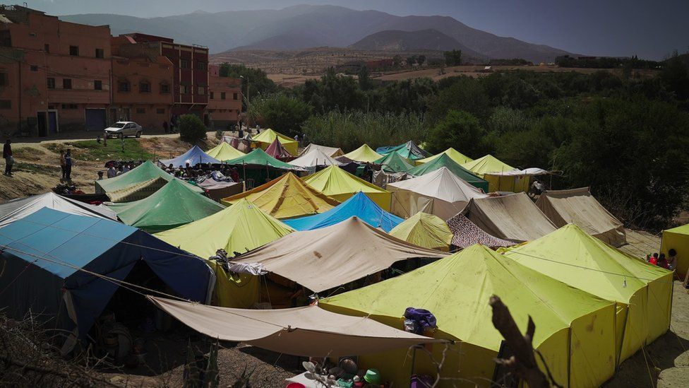 A group of improvised tents