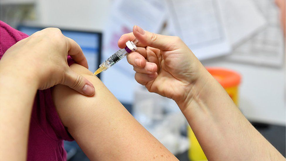 Giving the flu vaccine