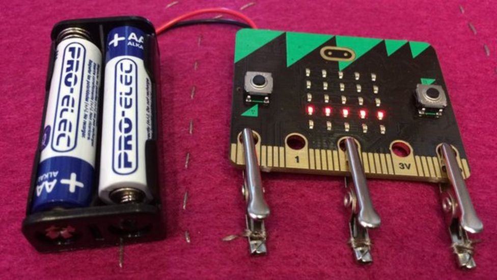 BBC Micro Bit computer's final design revealed - BBC News