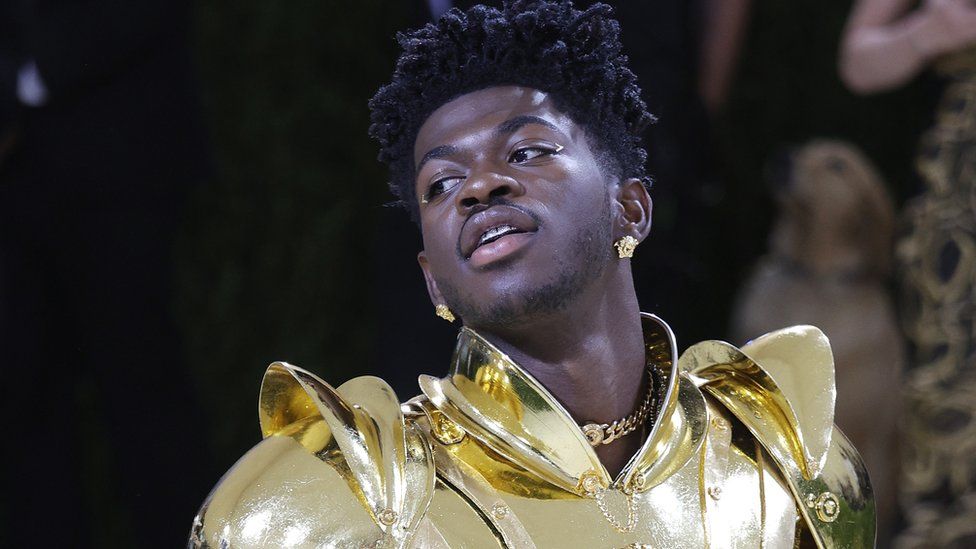 tidsplan fjerkræ Rendezvous Lil Nas X: Is the rapper the defining star of his generation? - BBC News
