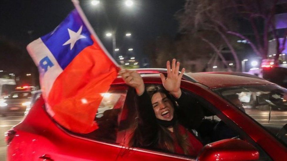 Supporters of the reject option react to early results of the referendum on a new Chilean constitution in Santiago, Chile, September 4, 2022.