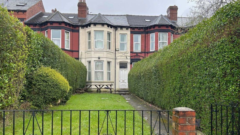 Dungeons and Dragons star Chris Pine's old Leeds home is student house