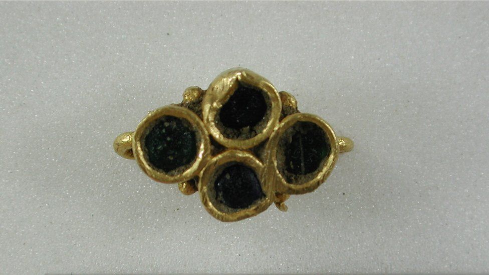 Gold Roman clasp with green and blue glass