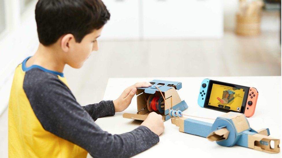 Nintendo Labo: The DIY cardboard accessory for Switch - BBC News