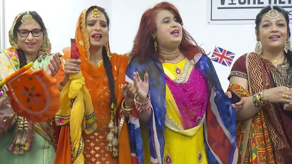 Growing Interest In Traditional Punjabi Dance Contest - BBC News