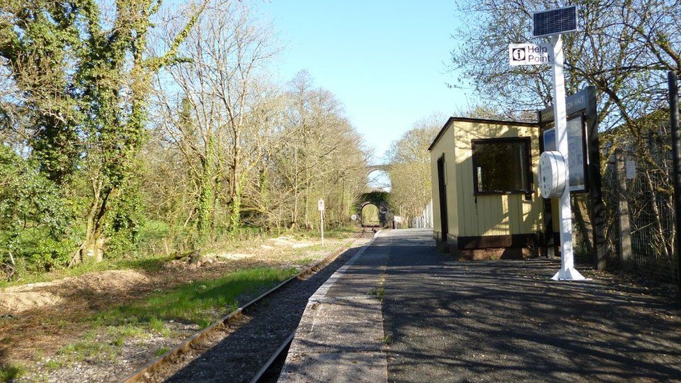 A photo of the track and platform at Coombe train station in Cornwall