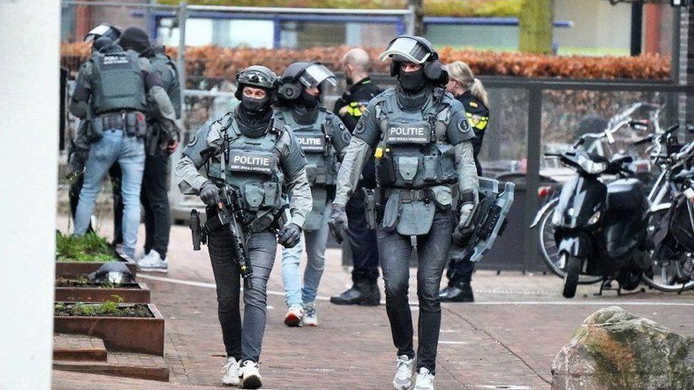 Police in Ede