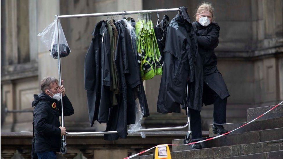 Batman filming goes ahead in Liverpool lockdown - BBC News