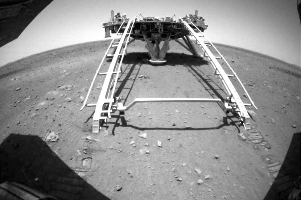 China's Zhurong rover takes first drive on Mars BBC News