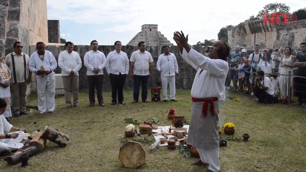 Mexican officials attend Maya ceremony, Yucatan, December 2018