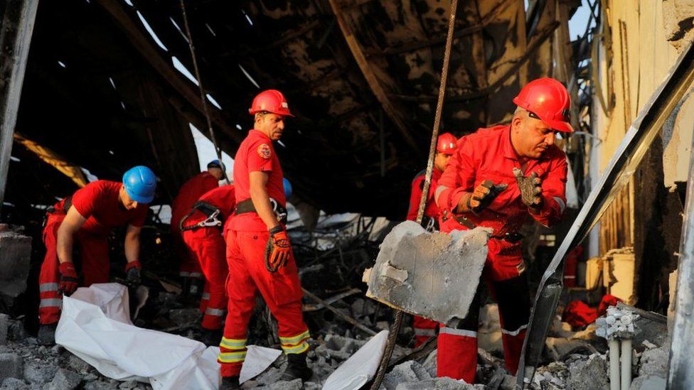 Emergency personnel at scene of blaze (27/09/23)