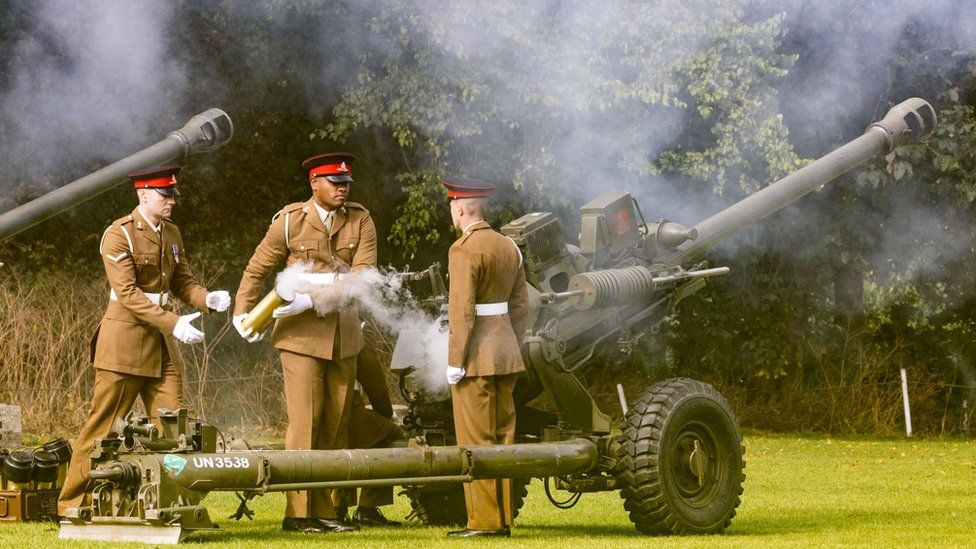 Gun salute in York marks proclamation of King - BBC News