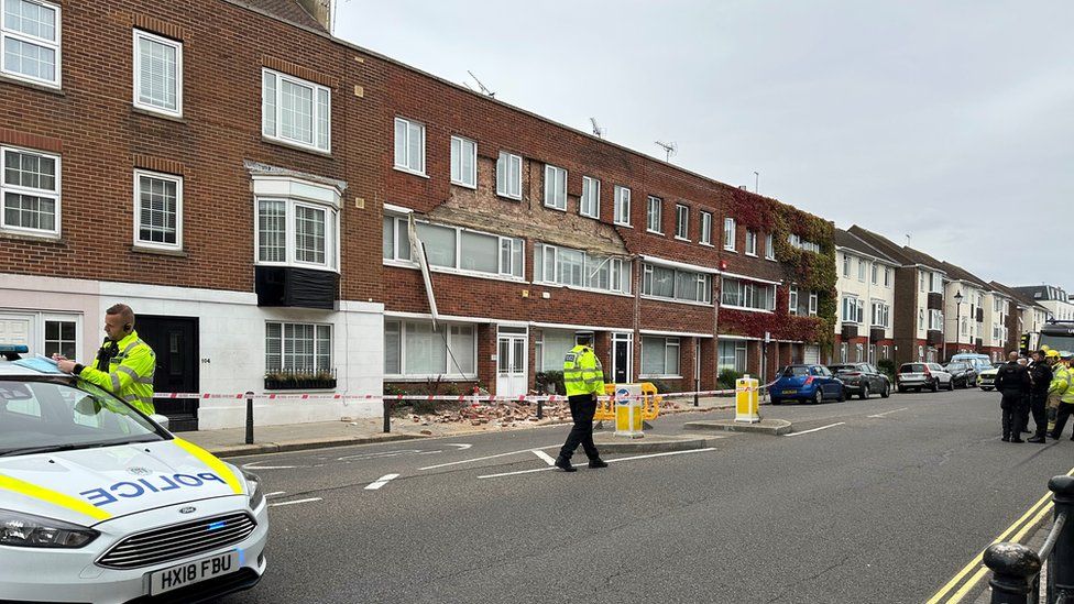 Old Portsmouth Collapsed Building Had 'specific Issues' - BBC News