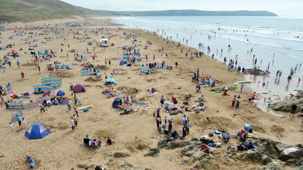 tops UK beach awards BBC News