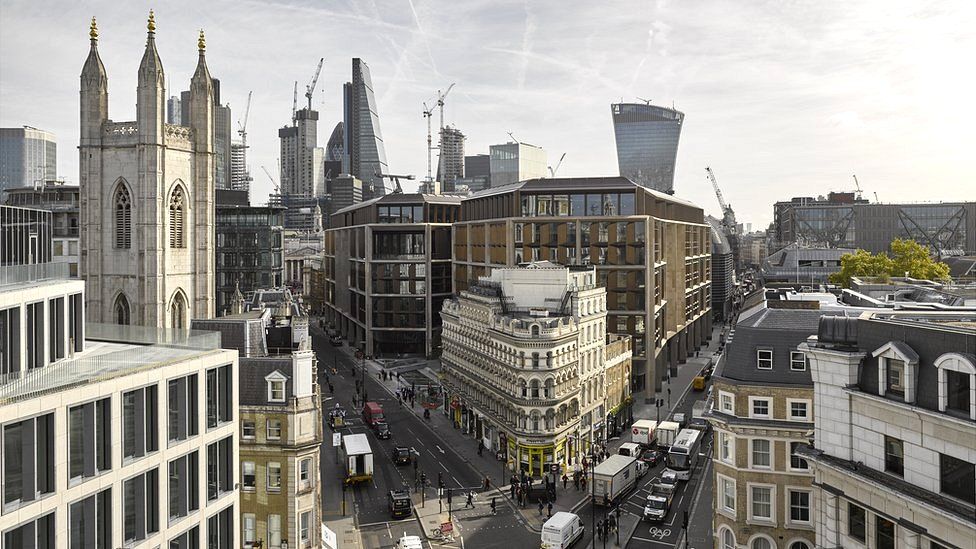 Imagen del exterior de la nueva sede de Bloomberg en Londres. (Foto: James Newton/Bloomberg).