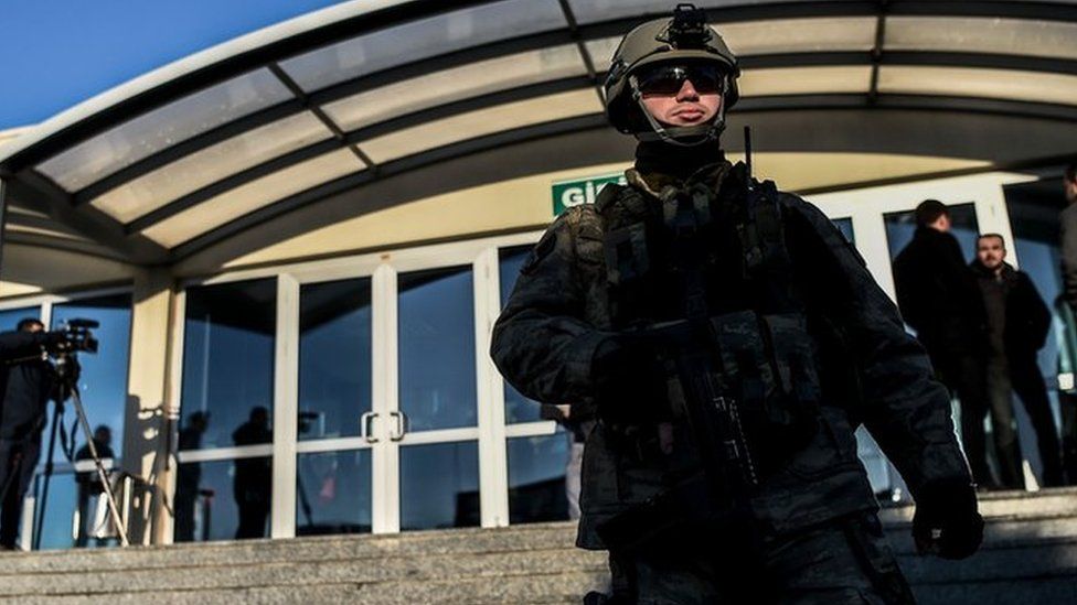 Turkish special force soldiers stand guard at the courthouse on 27 December at Silivri jail in Istanbul