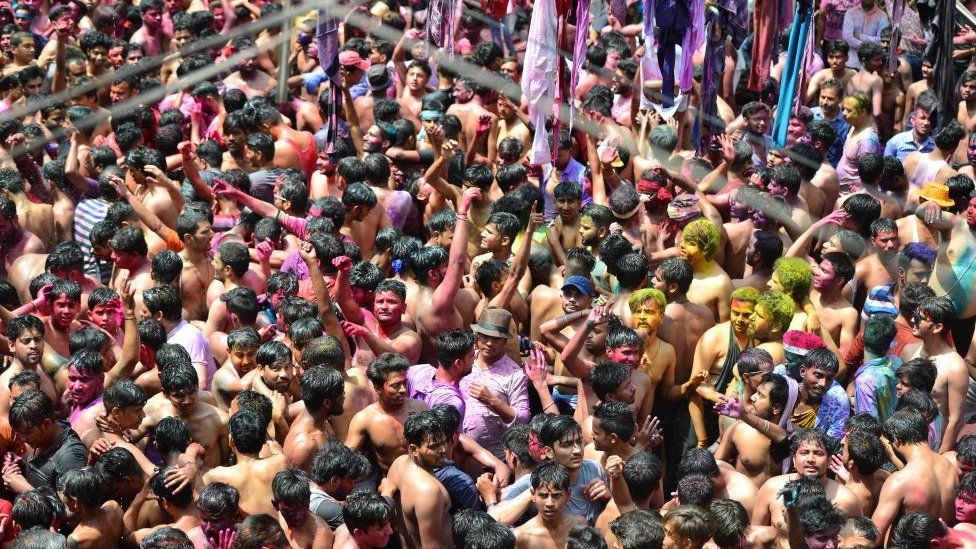 People celebrating the festival of Holi on 30 March without following any safety protocol