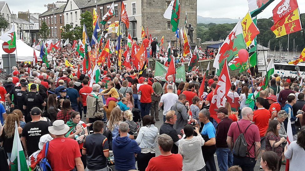 Thousands of people packed into the Maes - Castle Square - for the independence rally in Caernarfon, Gwynedd.