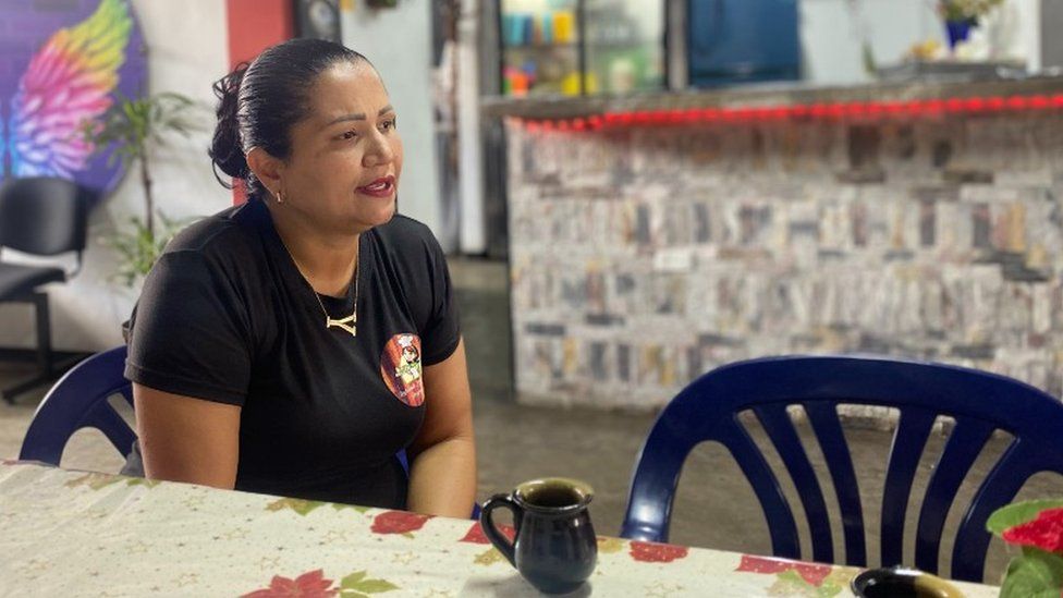 Yeidis Morales in her restaurant "El Sazón de Margarita"