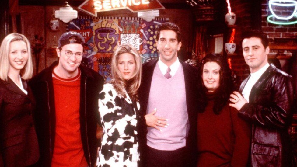 L-R: Lisa Kudrow, Matthew Perry, Jennifer Aniston, David Schwimmer, Courteney Cox, Matt LeBlanc