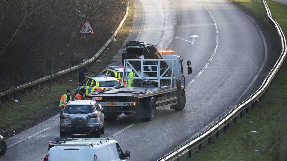 Hemel Hempstead Three injured in six vehicle crash on A41 BBC News