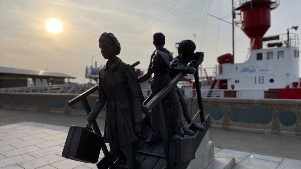 Statue to mark Kindertransport