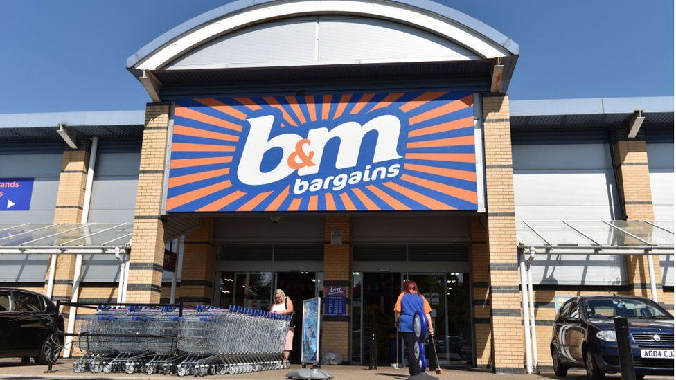 B&M store