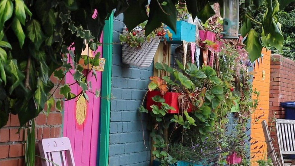 Residents decided to turn fly-tipping-laden alleyways into vibrant community spaces.