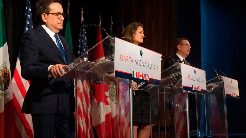 Mexico's Minister of Economy Ildefonso Guajardo (L), Canadian Foreign Affairs minister Chrystia Freeland (C), and US Trade Representative Robert Lighthizer address the press at the closing of the NAFTA meetings in Montreal, Quebec on January 29, 2018.