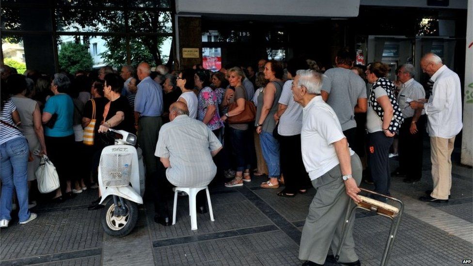 Pensioners queue at a bank in Athens, 3 July 2015