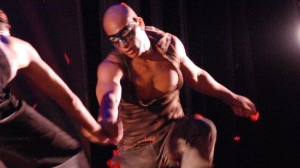 Иман танцует в Каирском оперном театре