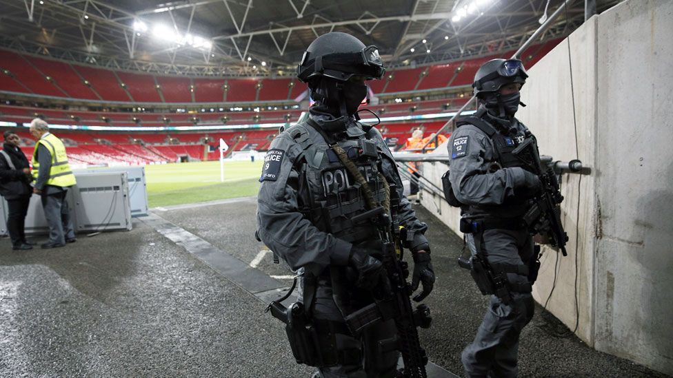 CT-SFO officers at Wembley