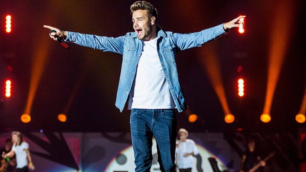 One Direction cancel Belfast concert as Liam Payne falls ill BBC News
